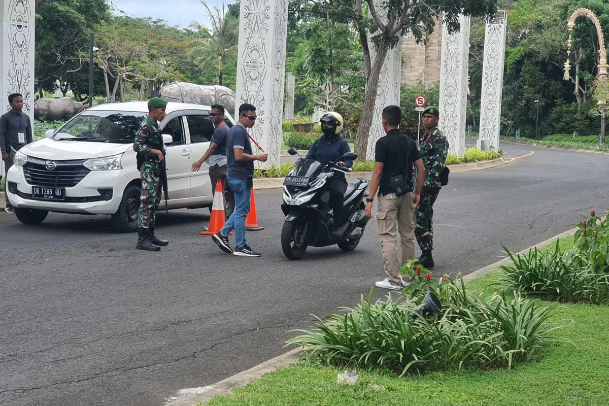 Kondisi jalan menuju kawasan Garuda Wisnu Kencana Bali Selatan