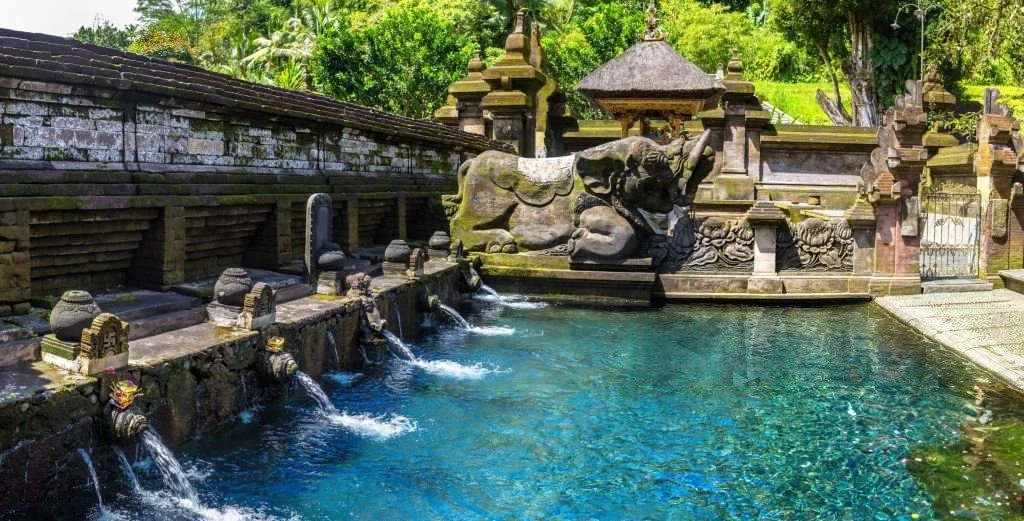 Pura Tirta Empul Bali sebagai destinasi wisata spiritual dan budaya